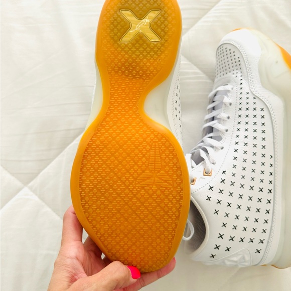 Nike Kobe X10 Mid EXT “White Gum” 🤍🤍🤍🤍 - Picture 7 of 7